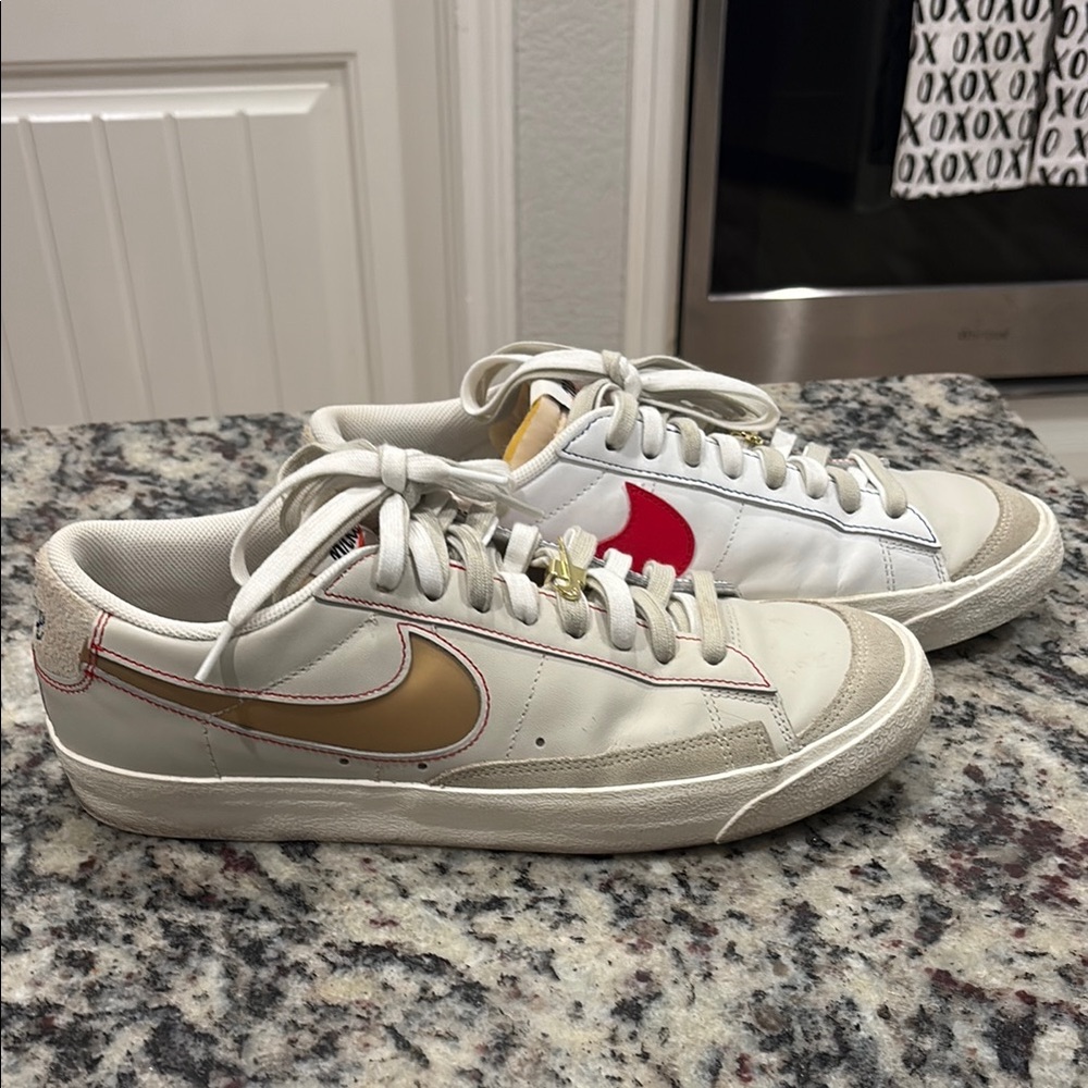 Nike Blazer Low 77 - light bone